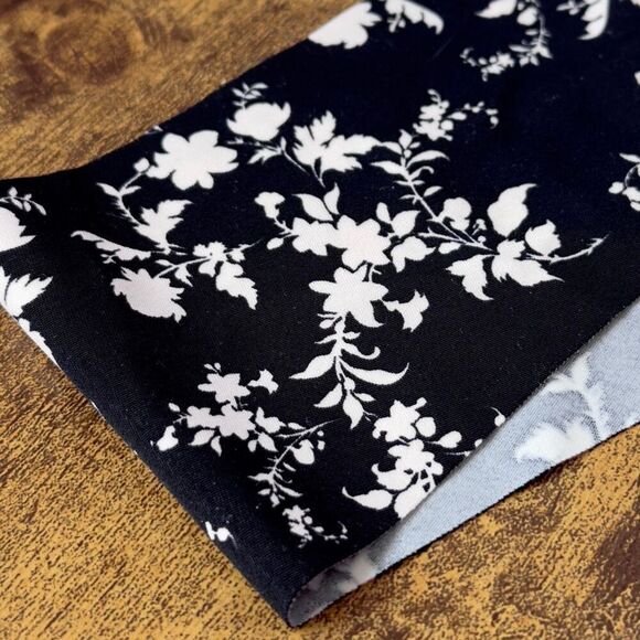 NWT (XXL) Victoria’s Secret Seamless Thong Panty - Black Floral Print - Picture 7 of 10